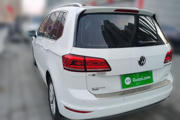 Used Volkswagen Golf Sportsvan 2016 230TSI Automatic Trend Edition Rear Left 45 Deg