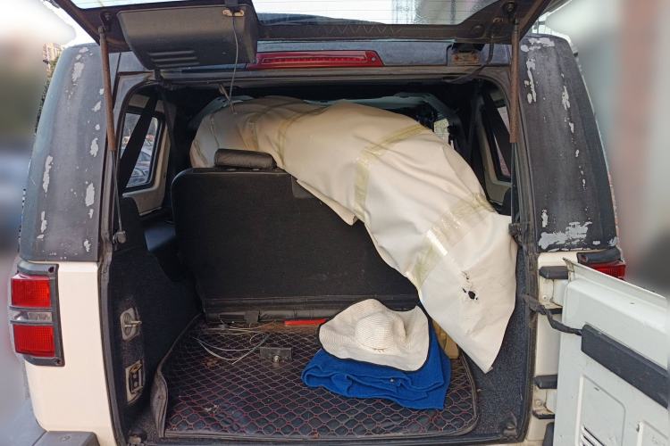 Used BAIC Off-Road BJ40 2016 2.3T Automatic Two-Wheel Drive Prestige Edition
