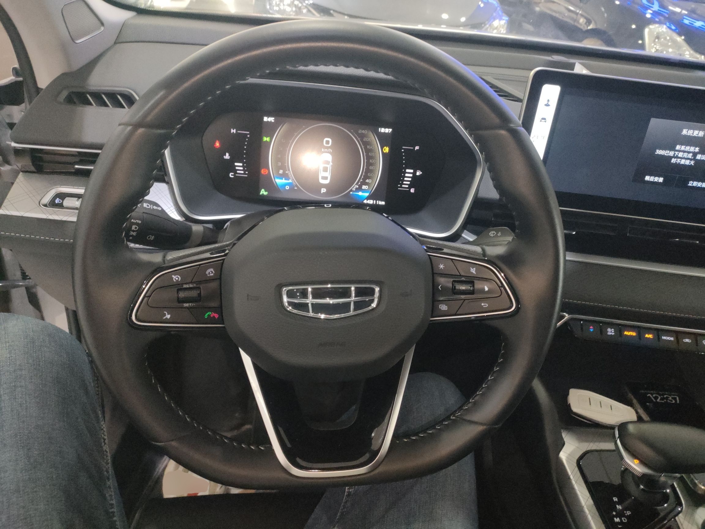 Geely Auto Preface 2023 2.0TD Luxury Version — снимка 13