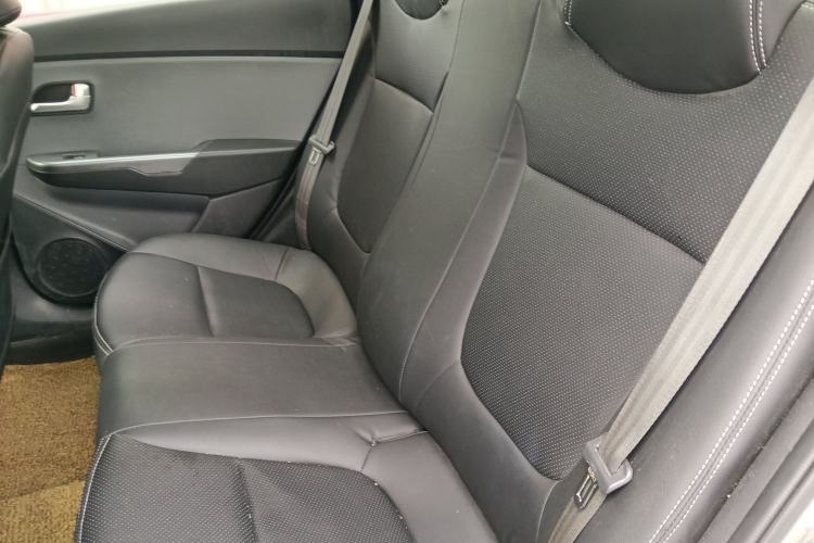 Used Kia K2 2015 Sedan 1.4L Automatic GLS
