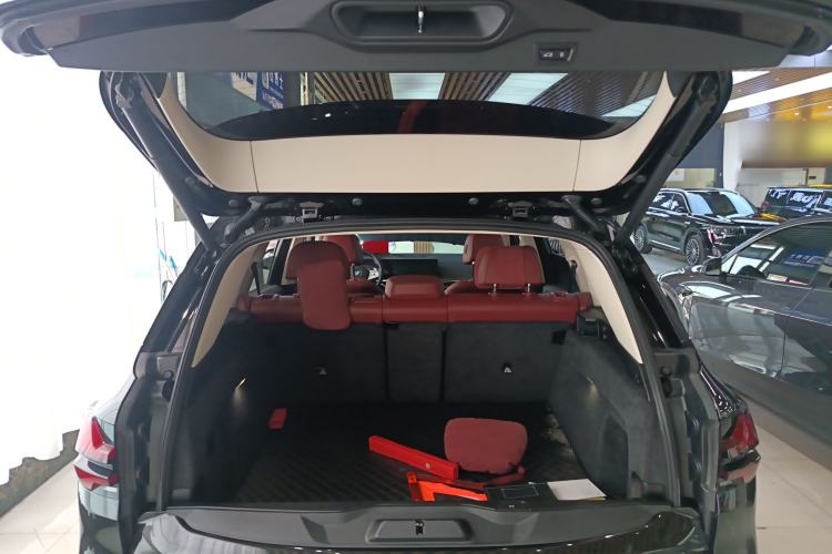 Used BMW X5 2023 xDrive 30Li Luxury M Sport Night Edition Package
