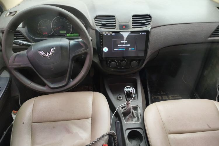 Used Wuling Hongguang 2015 1.5L S Basic Version China V Standard