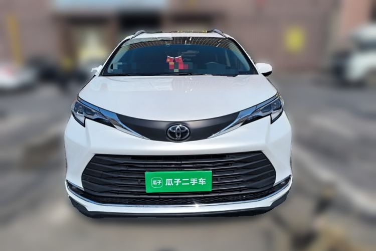 Used Toyota SIENNA 2024 2.5L Hybrid Comfort Edition