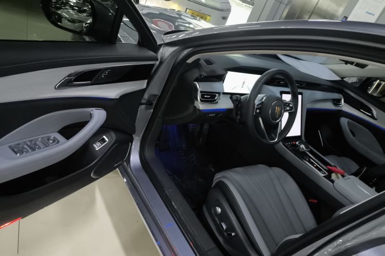 Used Hongqi H5 PHEV 2025 170 Super Hybrid Version
