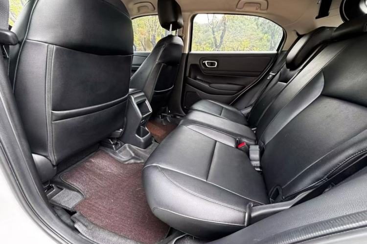 Used Honda Vezel 2023 1.5L CVT Elite Edition
