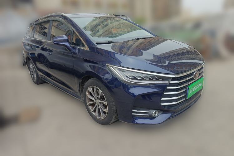 Used BYD Song MAX 2019 1.5T Automatic Smart Connect Prestige 7-Seater China VI Standard Front Right 45 Deg