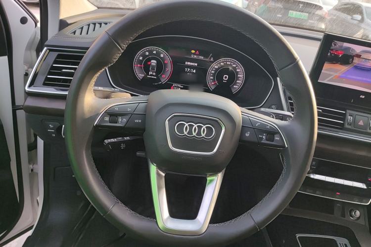 Used Audi Q5L 2023 40T Fashionable and Dynamic Edition
