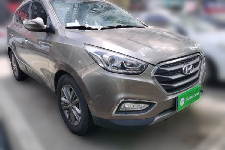 Used Hyundai ix35 2013 2.0L Automatic Two-Wheel Drive Smart GLS China V Standard Front Right 45 Deg