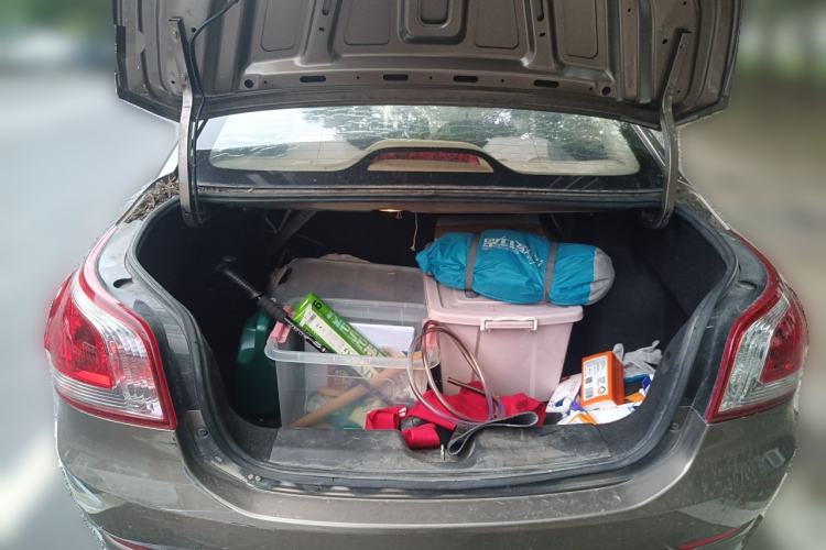 Used Baojun 630 2013 1.5L manual standard version