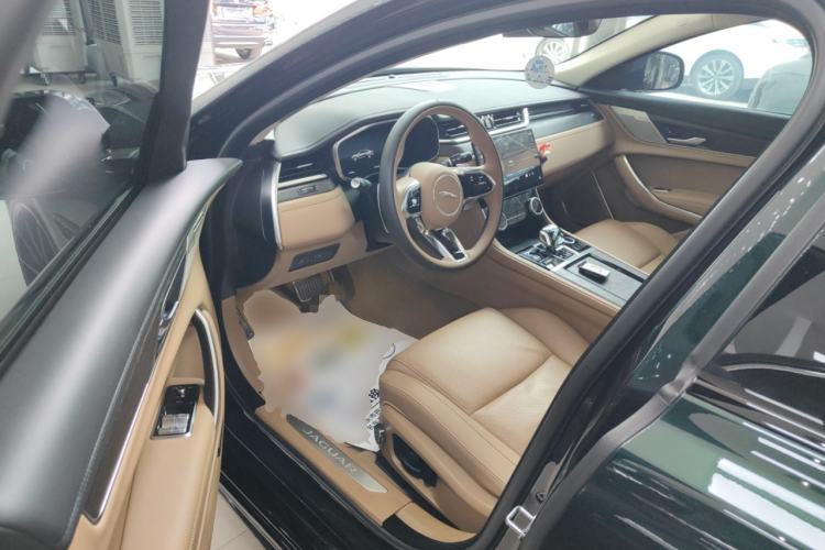 Used Jaguar XFL 2024 2.0T P250 Two-Wheel Drive Prestige Luxury Edition