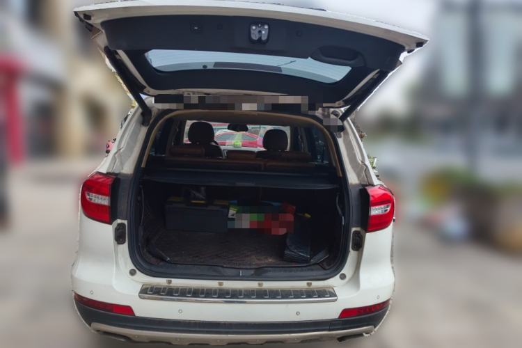 Used Haval H8 2015 2.0T Four-Wheel Drive Luxury Model