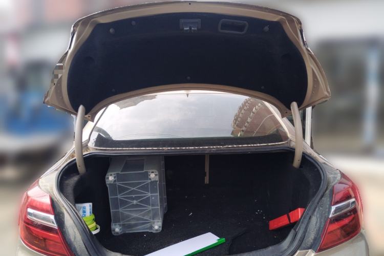 Used Buick Regal 2014 2.0L Leading Fashion Edition