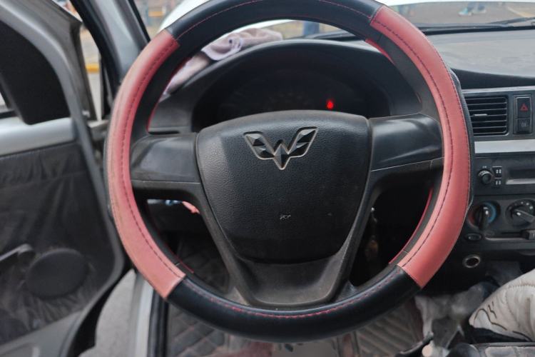 Used Wuling Rongguang 2015 1.2L S Base Model CNG Steering Wheel