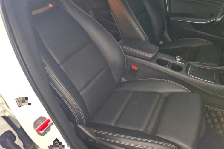 Used Mercedes-Benz GLA 2018 GLA 200 Fashion Model
