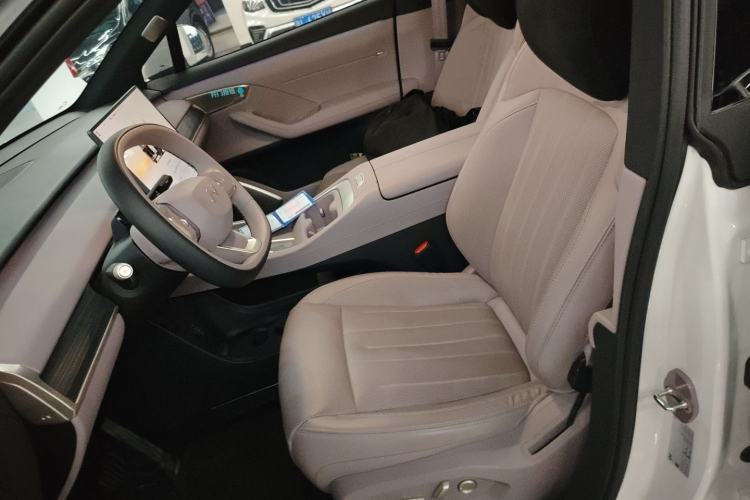 Used ONVO L60 2024 60 kWh Rear-Drive Version Left Front Seat