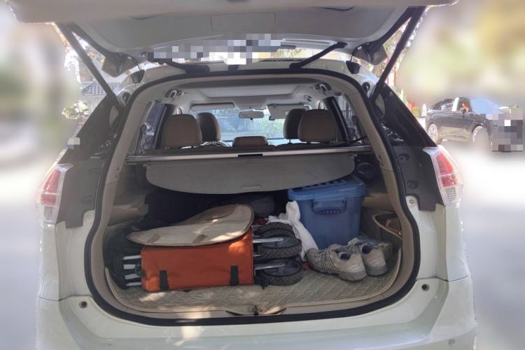 Used Nissan X-Trail 2014 2.5L CVT Luxury Edition 4WD
