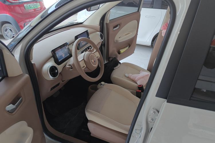 Used Wuling Hongguang MINIEV 2025 Four-Door Version Zhenxiang+ Edition Left Front Seat