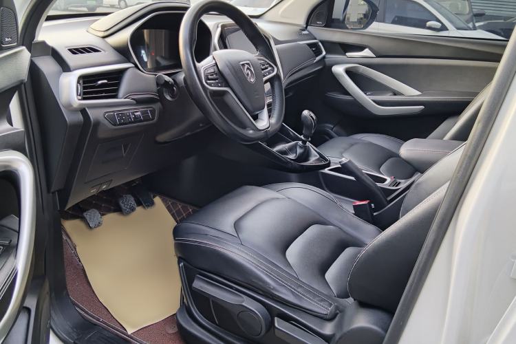 Used Baojun 530 2020 1.5T Manual Luxury Version 6 Seats
