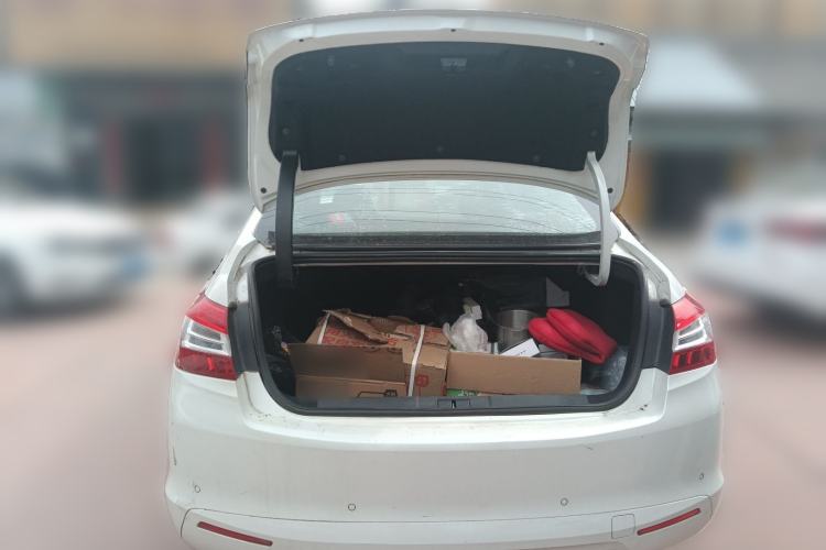 Used Peugeot 408 2014 1.8L Automatic Luxury Edition Trunk