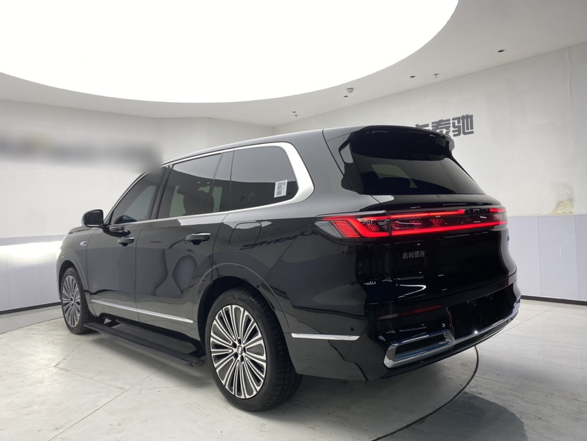 Geely Galaxy M9 2025 Model 210km Four-Wheel-Drive Leading Edition — снимка 16