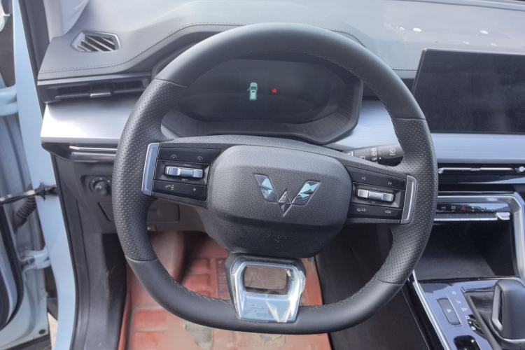 Used Wuling Asta 2022 2.0L DHT Electric-Speed Version Steering Wheel