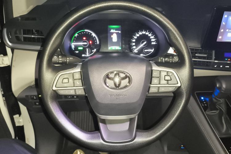 Used Toyota Granvia 2024 2.5L Hybrid Comfort Edition Steering Wheel