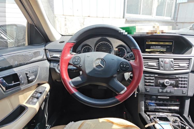 Used Mercedes-Benz E-Class 2009 E 300 Fashion Model Steering Wheel