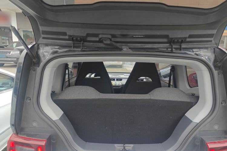 Used Chery QQ Ice Cream 2022 120km Conical Shape Lithium Iron Phosphate Trunk