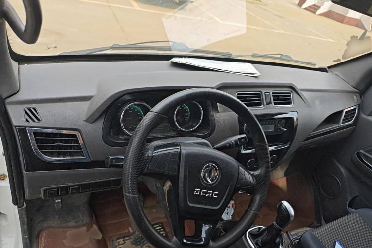 Used Dongfeng Yufeng Yufeng EM26 2023 Standard Edition 41.472 kWh Henan Lithium Power
