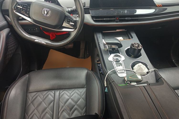 Used Changan UNI-K iDD 2022 Blue Whale iDD 130km 1.5T Prestige Model
