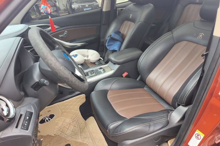 Used BYD Song New Energy 2017 Song DM 1.5TID All-Wheel Drive Prestige Model Left Front Seat