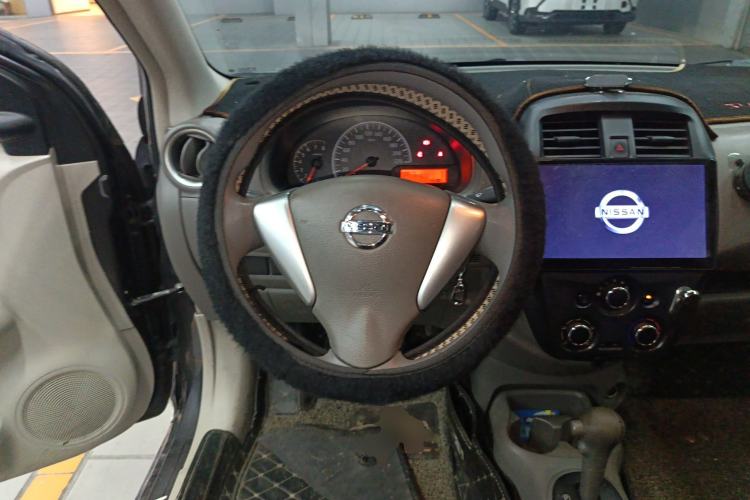 Used Nissan Sunny 2015 1.5XE CVT Comfort Edition Steering Wheel