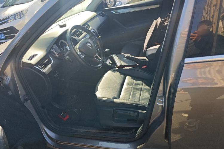 Used Skoda Octavia 2018 TSI280 DSG Luxury Edition
