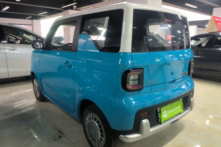 Used Livan Blue Balloon 2025 Model Dynamic Version Rear Left 45 Deg