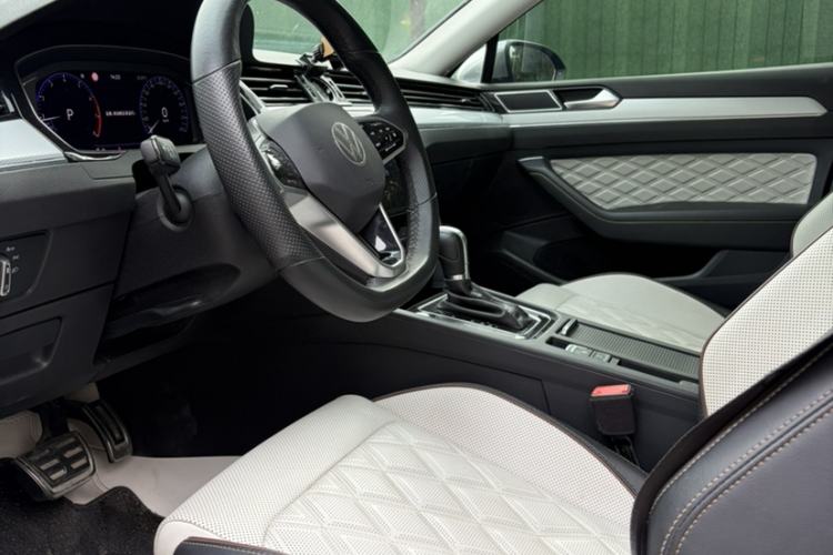 Used Volkswagen Magotan 2023 2 Million Units Commemorative Edition 330TSI DSG Luxury Version