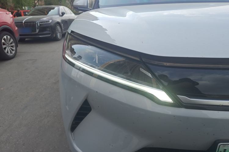 Used BYD Yuan UP 2024 401KM Leading Edition Right Front Headlight