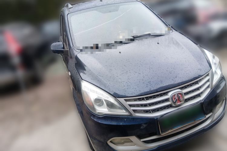 Used BAIC Weiwang M20 2014 1.5L Standard Version BJ415B Front Right 45 Deg