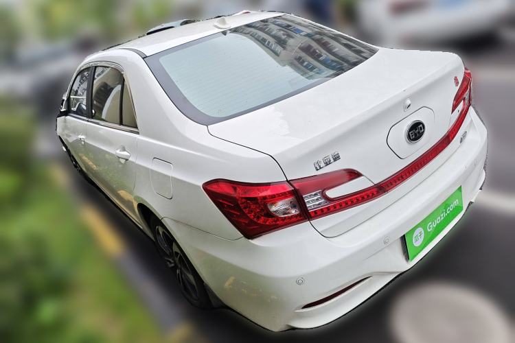 Used BYD Qin New Energy 2015 1.5T Dual-Crown Flagship Plus Edition