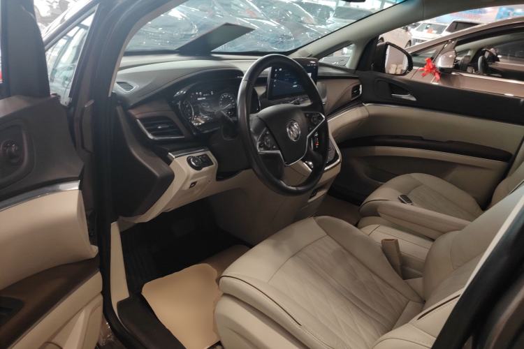 Used Buick GL8 2022 Land Business Class 652T Luxury Model
