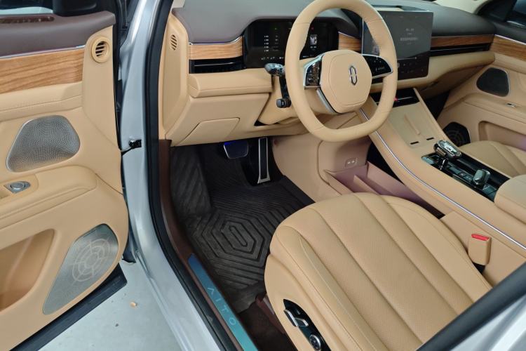 Used Hima AITO M7 2024 1.5T Intelligent Driving 4WD Max Edition 5 Seats
