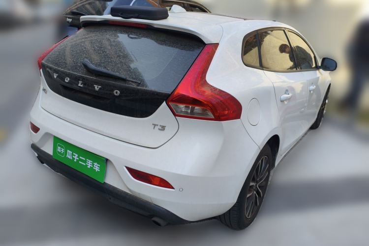Used Volvo V40 2017 T3 Zhiyi Edition Exterior 5