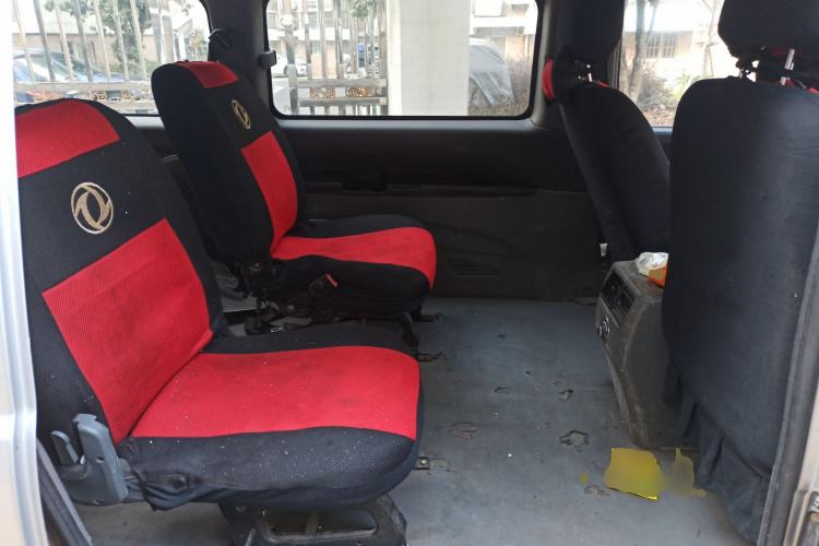 Used FORTHING Lingzhi 2013 M5 Q3 2.0L 7-seat Long-Wheelbase Comfort Model
