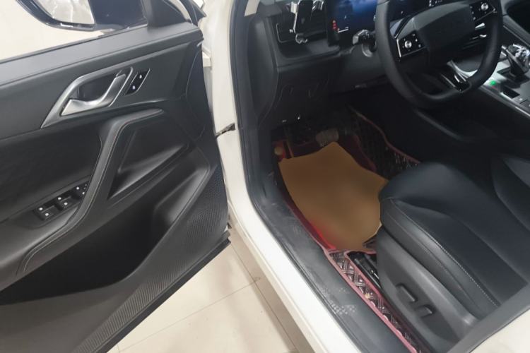 Used Roewe RX5 2023 1.5T Elite Edition
