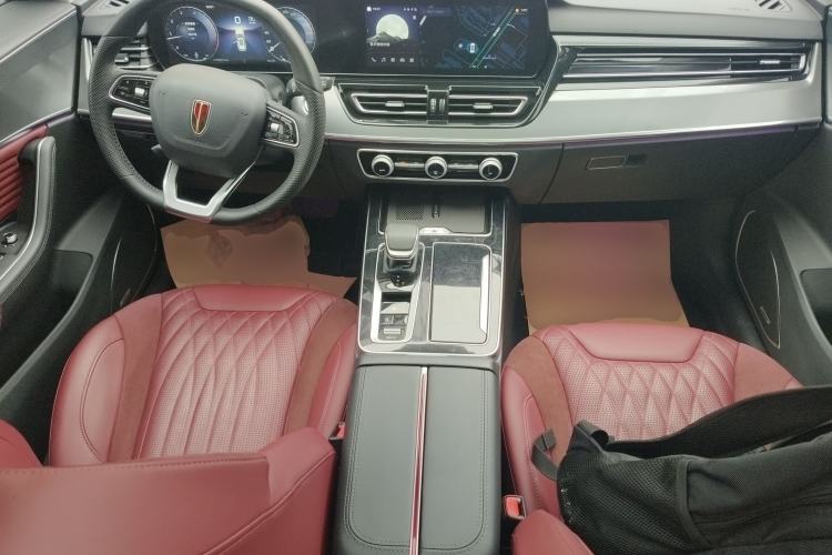 Used Hongqi HS5 2023 2.0T Four-Wheel Drive Flagship Pro Edition Center Console