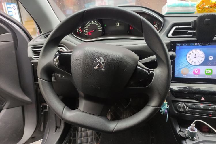 Used Peugeot 308 2016 1.6L Manual Fashion Edition