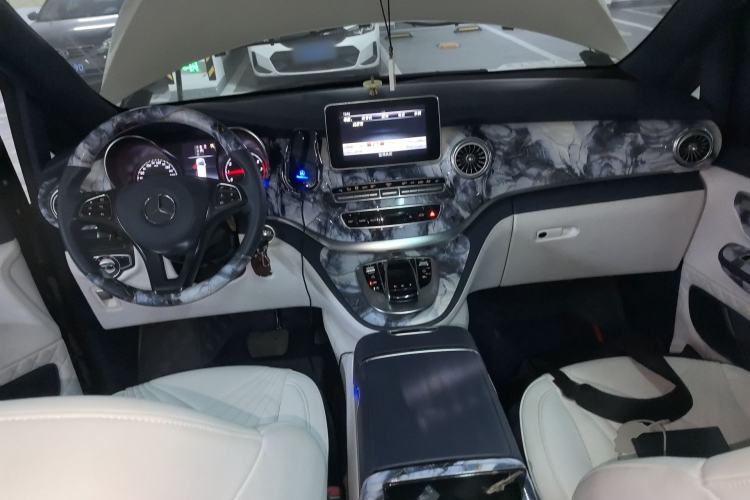 Used Mercedes-Benz V-Class 2018 V 260 Avantgarde Edition China V
