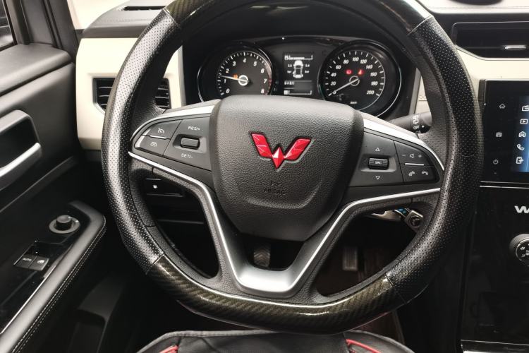 Used Wuling Zhengcheng 2021 1.5T Manual Luxury Version Steering Wheel