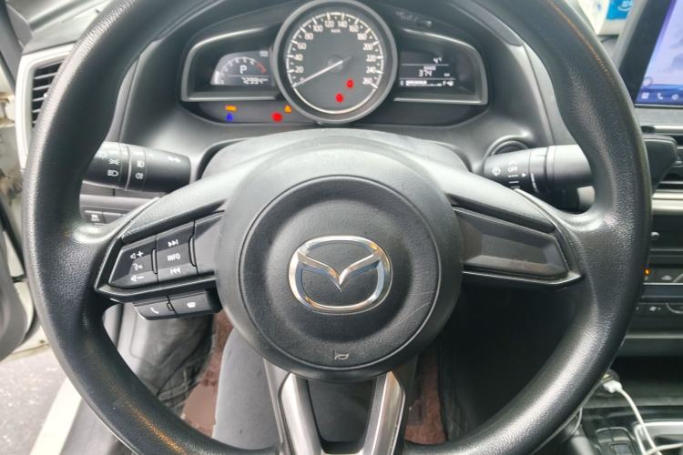 Used Mazda Mazda 3 Axela 2017 Sedan 1.5L Automatic Luxury Model Emission Standard China V