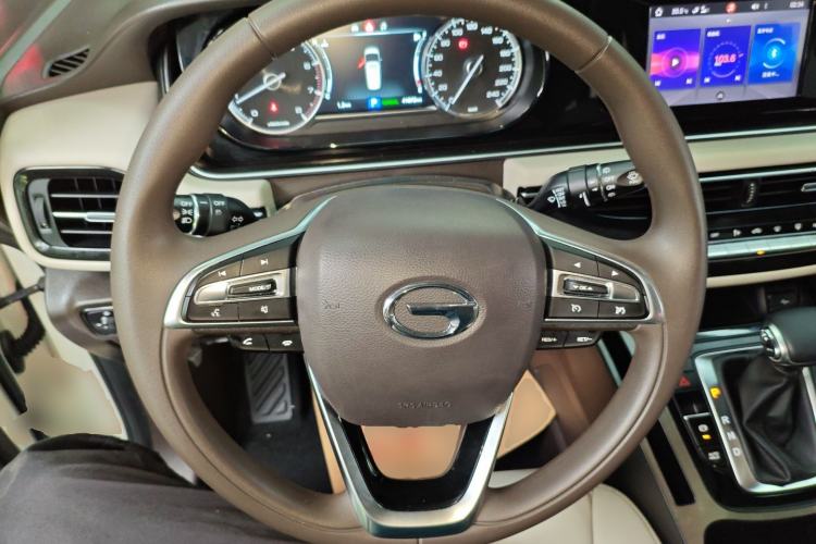 Used GAC Trumpchi M6 2019 270T Automatic Luxury Edition (7-seater) China V Standard Steering Wheel