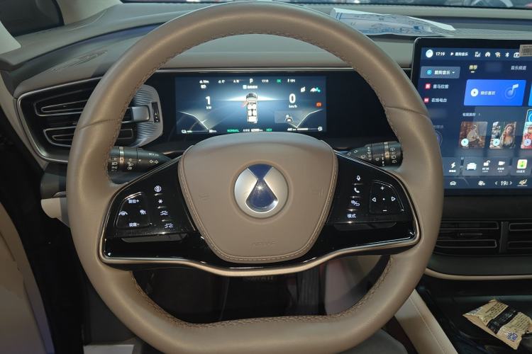 Used Denza D9 2022 DM-i 970 Four-Wheel Drive Flagship Model
